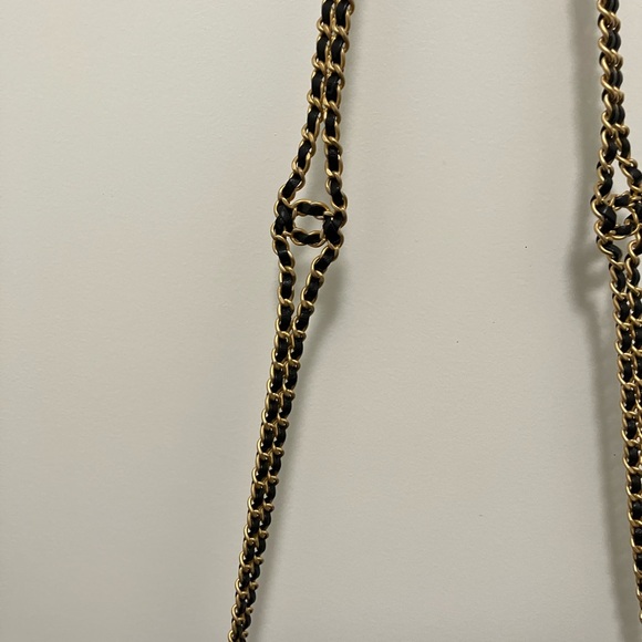 CHANEL O-Mini Sac - Picture 7 of 10